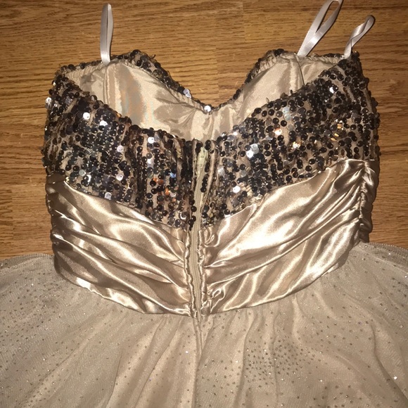 Gold dress for homecoming - Picture 3 of 4